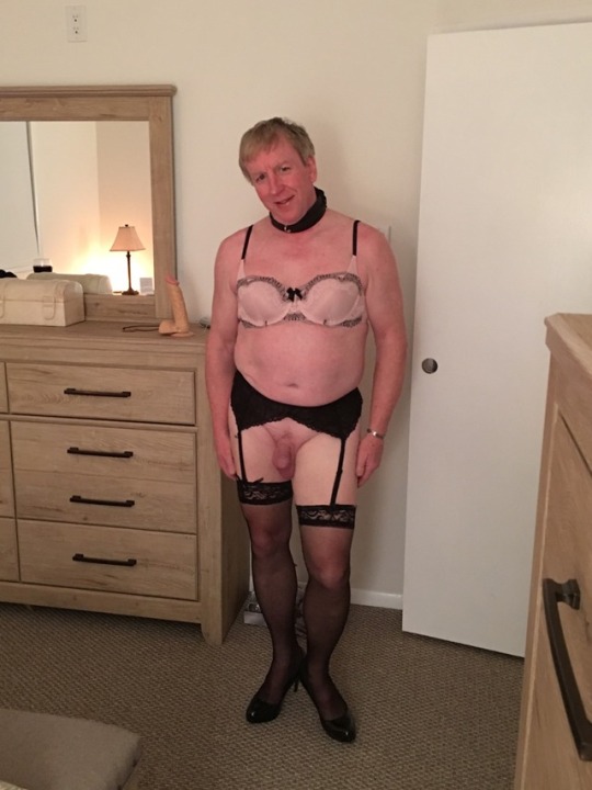 Sissy Jeff In Bra Garter And Stockings Freakden