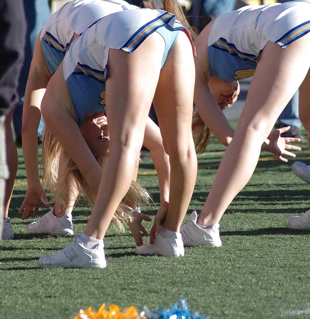 Flashing cheerleaders