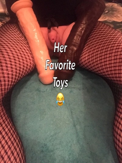 Little Cock vs Wifes Favorite Sex Toys #DildoChallenge pic