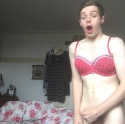 Dick so small I started wearing bras and craving cock