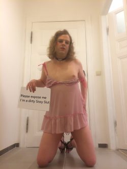 Look at that dirty Whore. Sissy Slut Dana can´t get enough exposure. Please expose me, I´m a stu ...