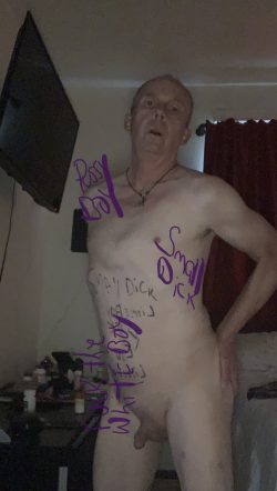 Sissy faggot Wants To Be Seen Naked And Laughed At