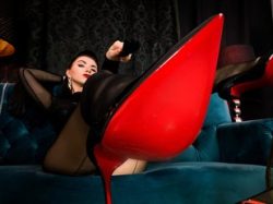 High Heel CBT Chat for Small Dicks and Submissives