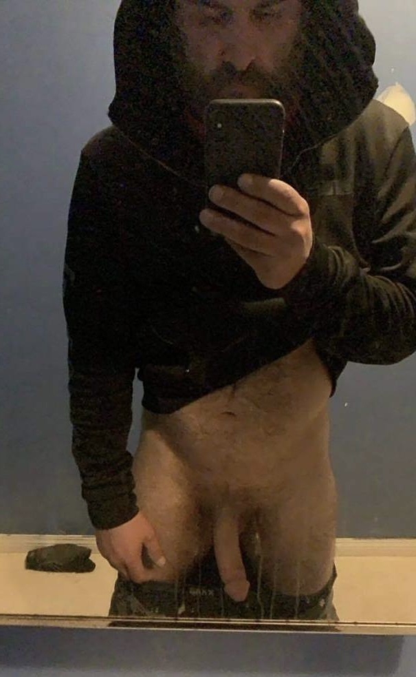 How do u like my soft cock. Would u like to feel it grow!!