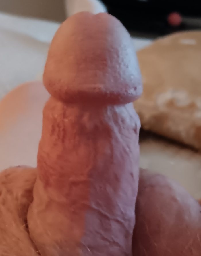 MY TREAT TO THE LADIES.. ENJOY GIRLS. YOU COULD BE SUCKING THIS MONSTER SOON