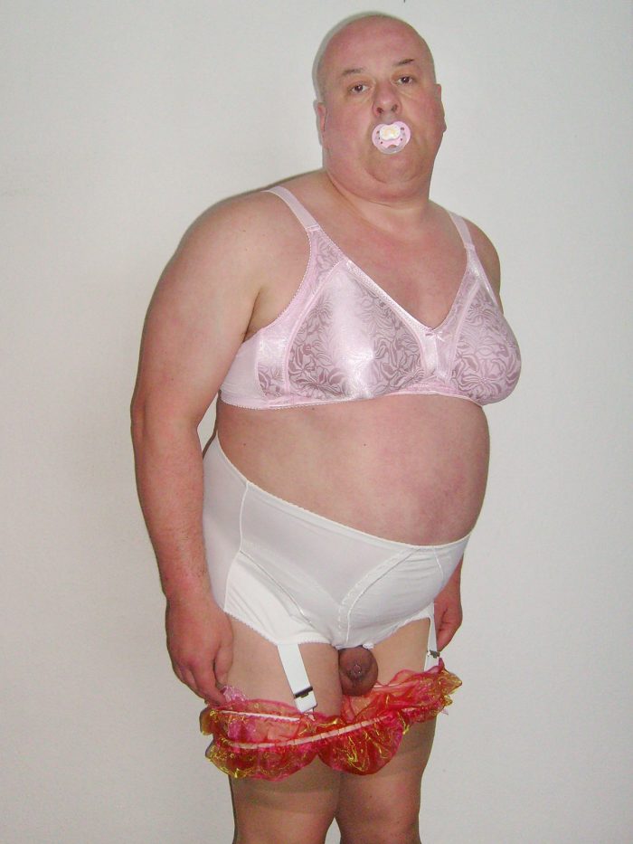 Posings as a fat effeminate sissy