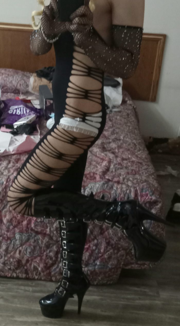 sissy stilettogenie punished with 7 inch high heel platform boots