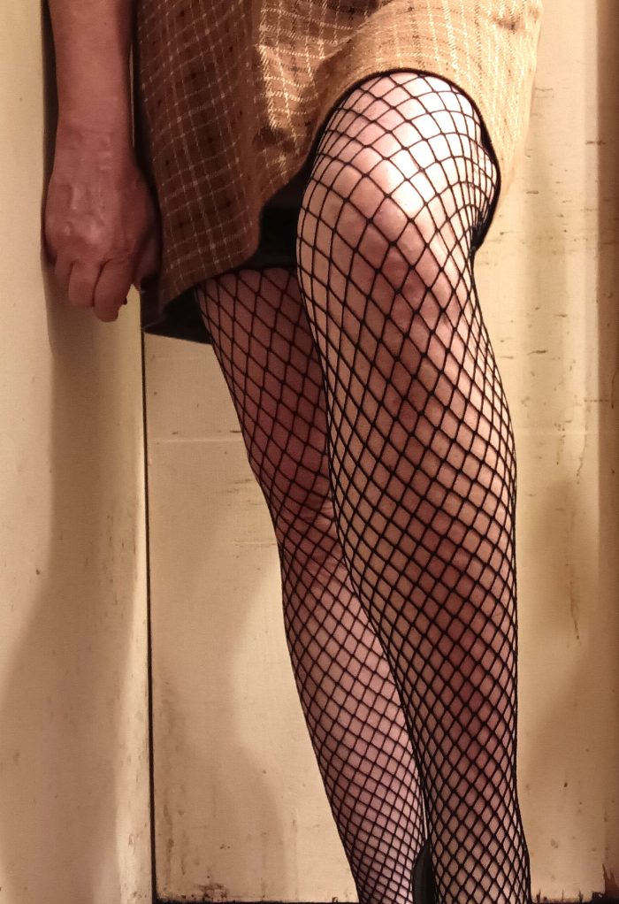 Fishnets feel so good!!