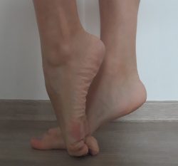 Bare foot fetish POV closeup cam