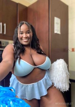 Black BBW live streamer getting naughty