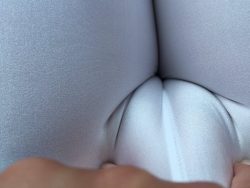 Juicy closeup cameltoe in white leggings