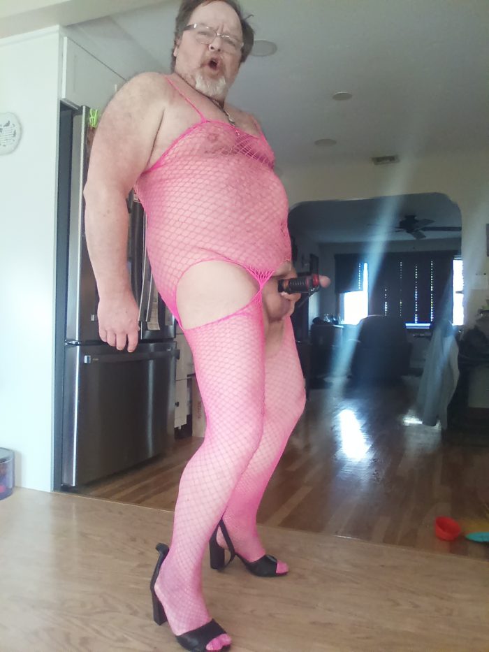 Daddyfuckpig in stretch my cock