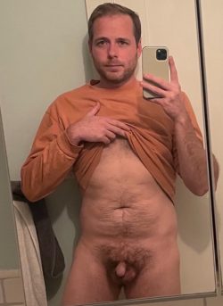 Small cock selfie