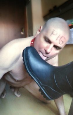 Slave Andrew Worship Mistress Boots