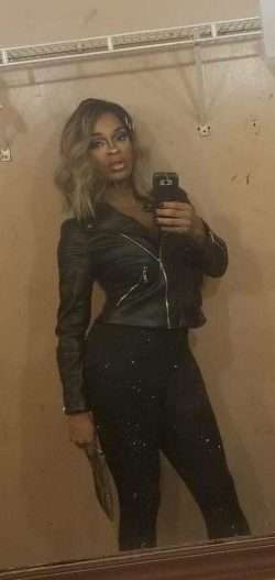 Black sissy femboy ready for breeding